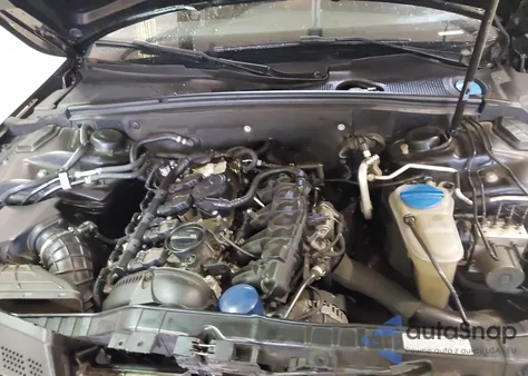 2013 Audi A4 2.0T Premium z USA, uszkodzony, nr VIN WAUEFAFL1DA061348